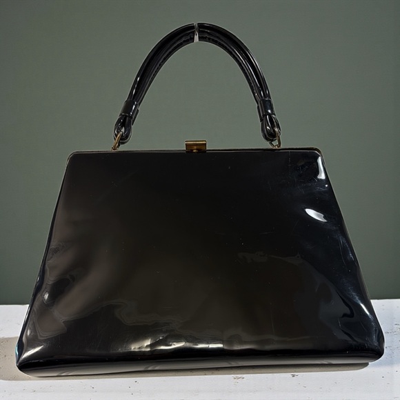 Dover Handbags - VINTAGE DOVER BLACK PATENT TOP HANDLE FRAME BAG 11”